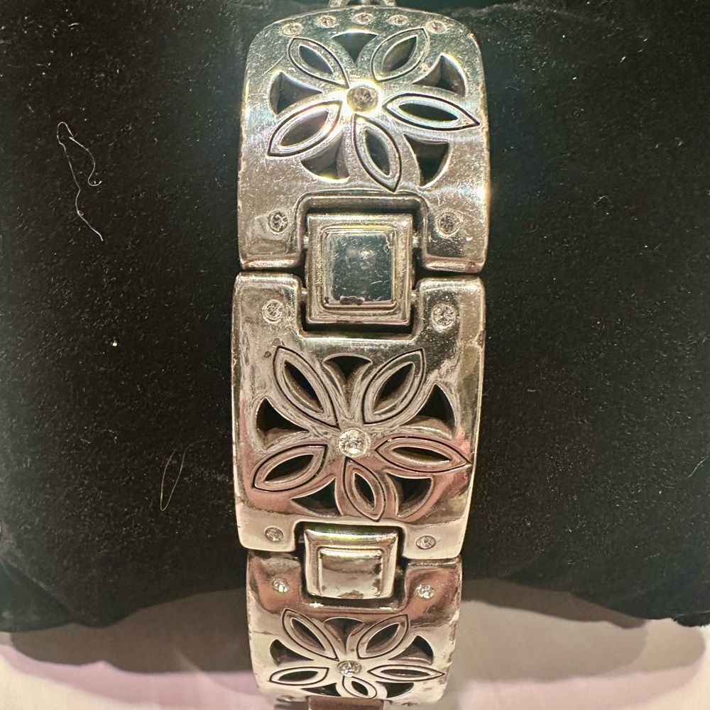 Brighton Silver Floral Earrings and Bracelet Set - Picture 3 of 4